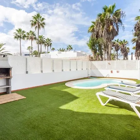 Corralejo Boutique Art Villa Fuego With Private Pool Bbq 20 Seconds To The Beach By Amazzzing Travel-2